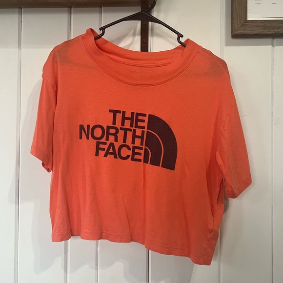 The North Face Half Dome Crop Tee - Picture 2 of 4